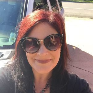 Meet your Posher, Andrea